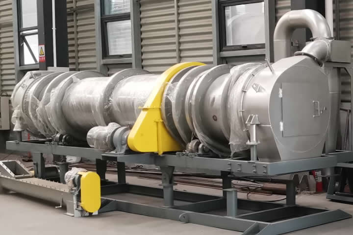 金屬污泥烘干機(jī)可以將金屬污泥再加工處理再利用，具有良好的社會(huì)經(jīng)濟(jì)環(huán)境效益。