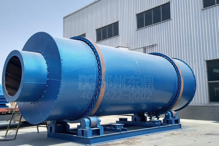 沙子烘干機(jī)主要用于干粉砂漿行業(yè)所用的黃砂、河沙及鑄造行業(yè)用于各種規(guī)格型砂的脫水烘干。
